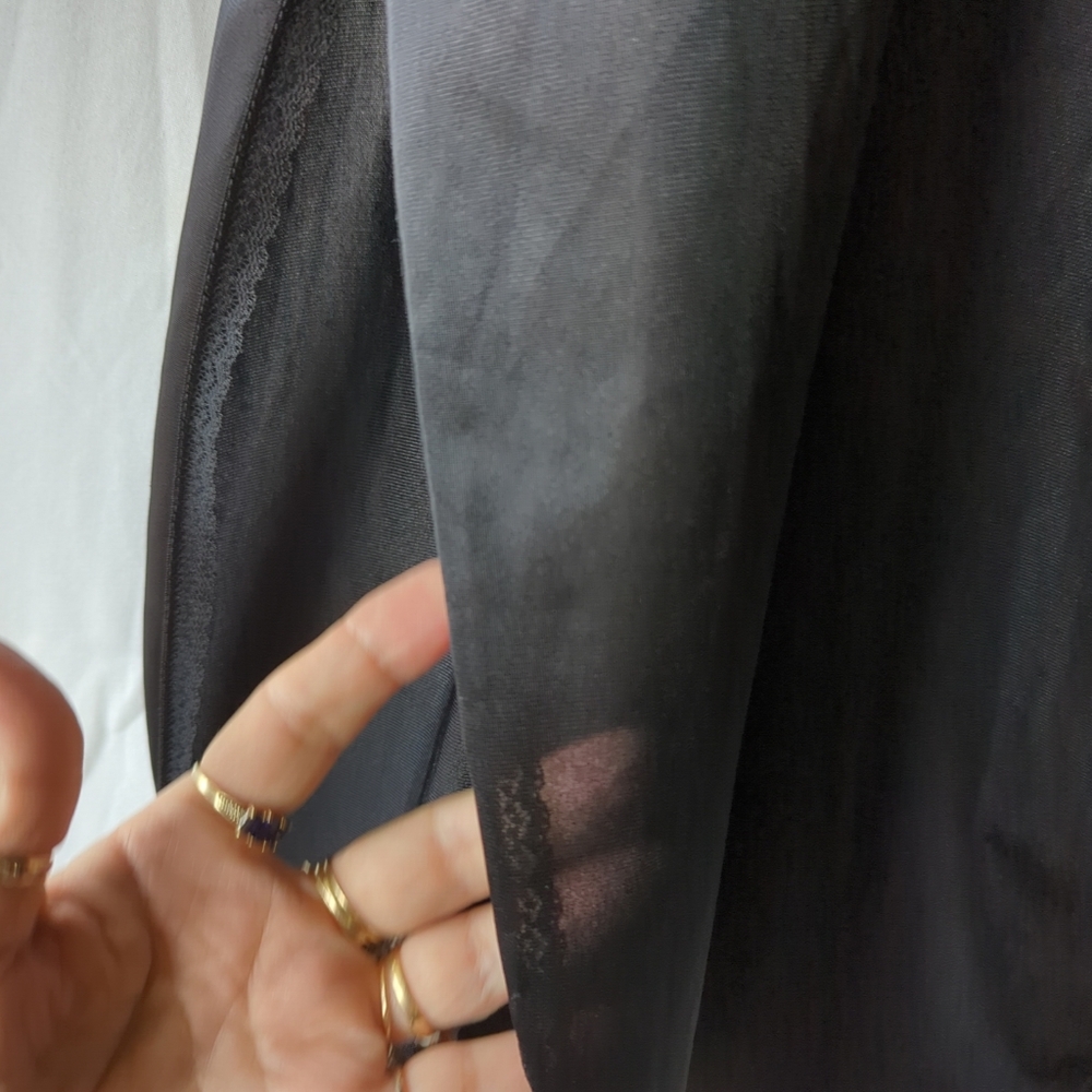 Vintage Vassarette Black 1/2 Slip With Lace Trim At Hem & Side Slit Size XL - Picture 5 of 8